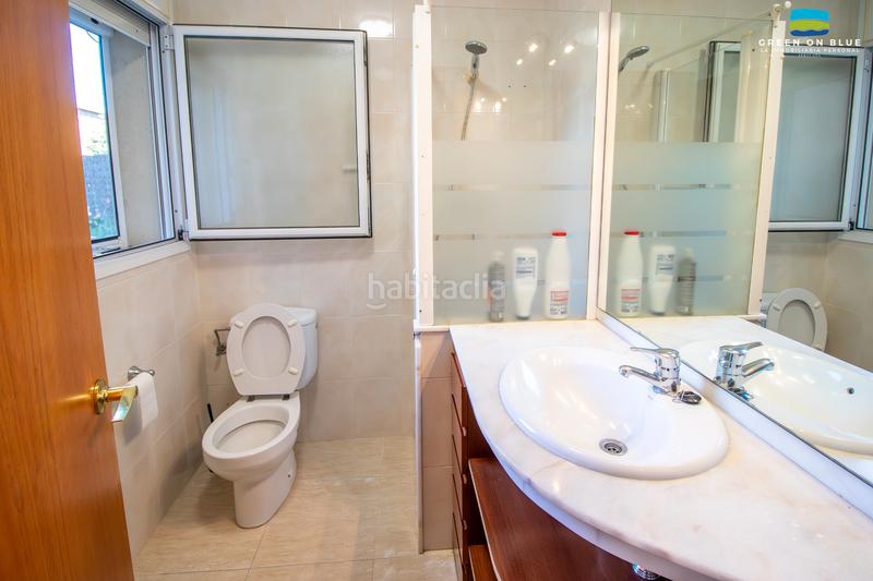 Foto 617a1bd2-7b2a-4fef-a2f4-855b3d929826. Piso  de planta baja en excelente condición, con patio en Peralada