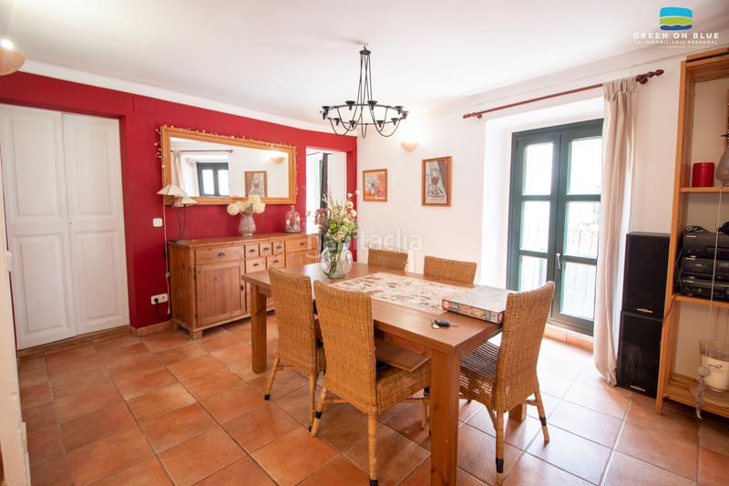 Foto 89e48855-fbb9-42d1-9caf-cfb074d8eed0. Casa con camino riscaldamento in Peralada