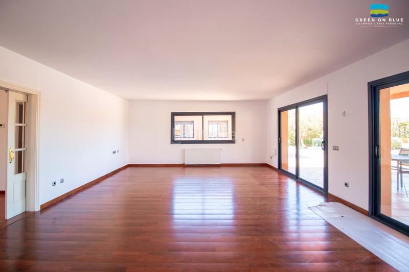 Foto 08c73434-4768-4f81-b1c6-23d657461c52. Casa con camino riscaldamento parcheggio piscina in Peralada