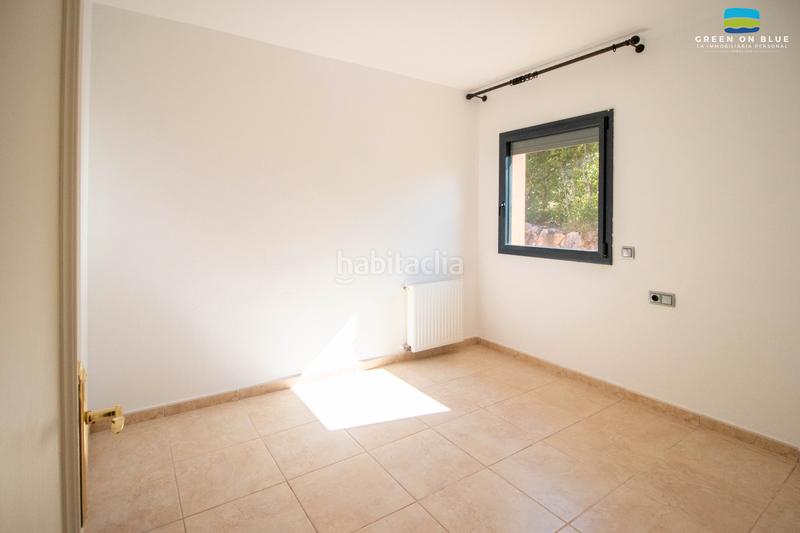 Foto 85ef9bbb-144e-418a-aaee-248930cdf0c8. Casa con camino riscaldamento parcheggio piscina in Peralada