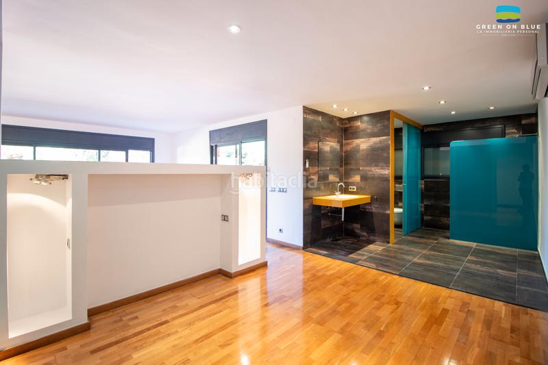 Foto b1629bf3-c02b-4d9f-a719-313d14177b30. Casa con camino riscaldamento parcheggio piscina in Peralada