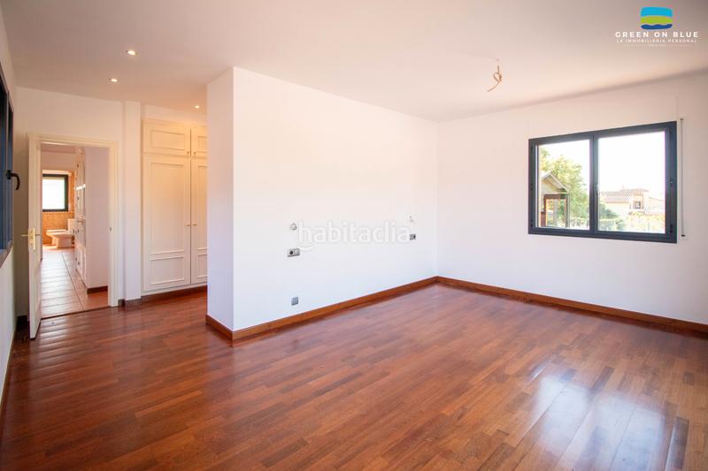 Foto cba70ef9-08e4-4e45-9805-236766c1eace. Casa con camino riscaldamento parcheggio piscina in Peralada