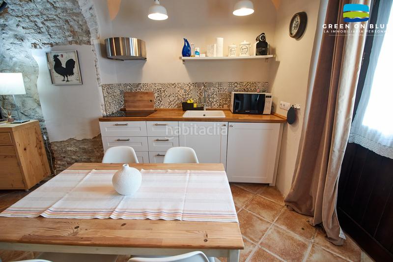 Foto f3cd2296-72ba-4a06-906a-3d9c60e40143. Casa con riscaldamento in Peralada