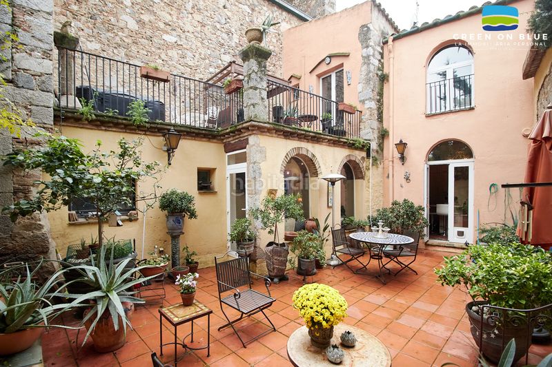 Foto 194b68ee-2461-432e-ae7e-c02c1522ff30. Casa amb xemeneia calefacció a Peralada