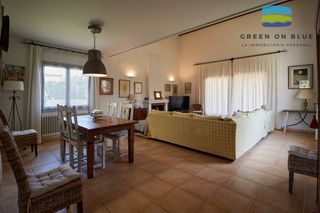 Maison  Urbanitzacio club de golf peralada 41. Casa a cuatro vientos en venta en la urbanización forat 15, pera