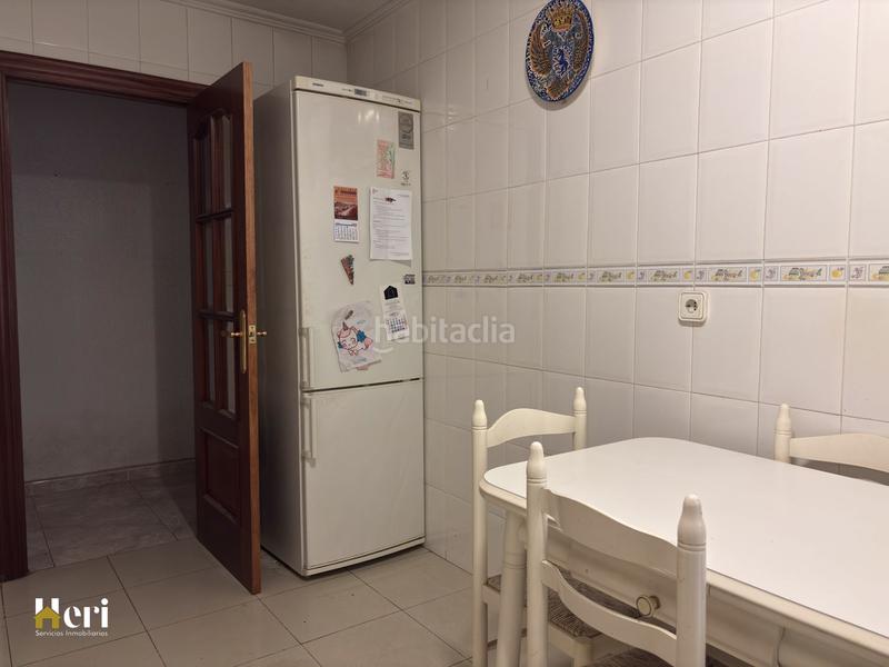 Foto 1bef8a53-bf4d-4f95-b9ea-1abc9fd9c1f5. Piso  en venta en centro, 3 dormitorios. en Ensanche-Diputación Alicante