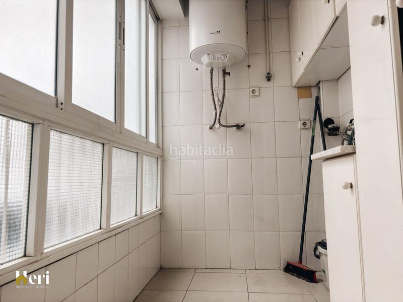 Foto 7549c72e-dd40-46f5-b0c0-f66f85f0d4a4. Piso  en venta en centro, 3 dormitorios. en Ensanche-Diputación Alicante