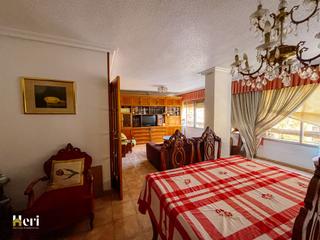 Pis  Churruca. Piso en venta en centro, 3 dormitorios.