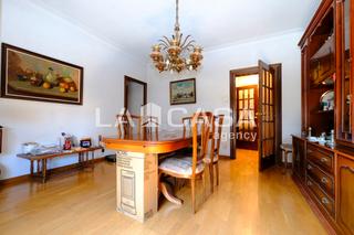Etagenwohnung  Carrer de concepcin arenal. Hermosa vivienda muy luminosa, de casi 100m lista para entrar a