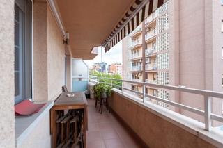 Etagenwohnung  Avinguda del bosc. Amplia vivienda en inmejorable zona, muy luminosa con ascensor y