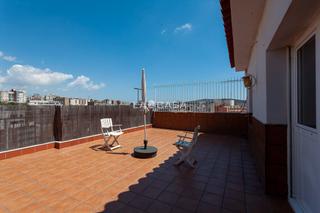 Àtic a Santa Eulàlia. Hermoso ático con amplia terraza , lista para entrar a vivir y c