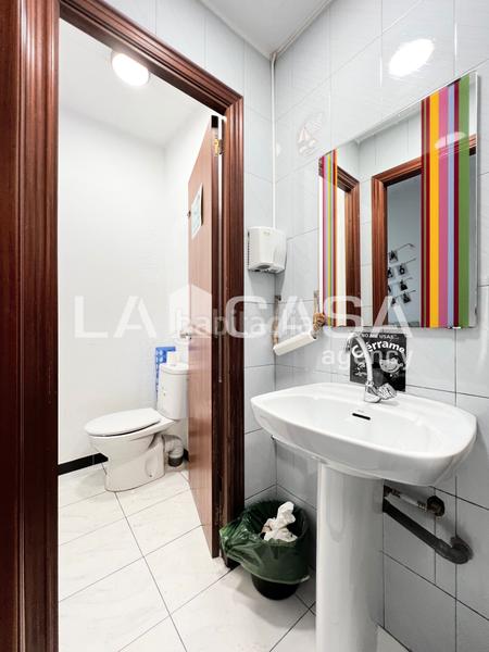 Foto 3ce02302-0180-4e66-8e2f-ba52f4708429. Planta baja amplia planta baja con patio privado, de 2 plantas, 2 baños, 3 habitaciones y en inmejorable zona!!! en Badalona