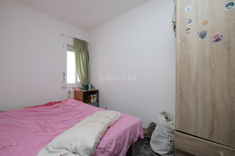 Foto df85a544-eff4-4a93-bb16-1cee312f268e. Piso amplia vivienda muy luminosa, de 4 habitaciones y casi 100m, en inmejorable zona !!! en Barcelona