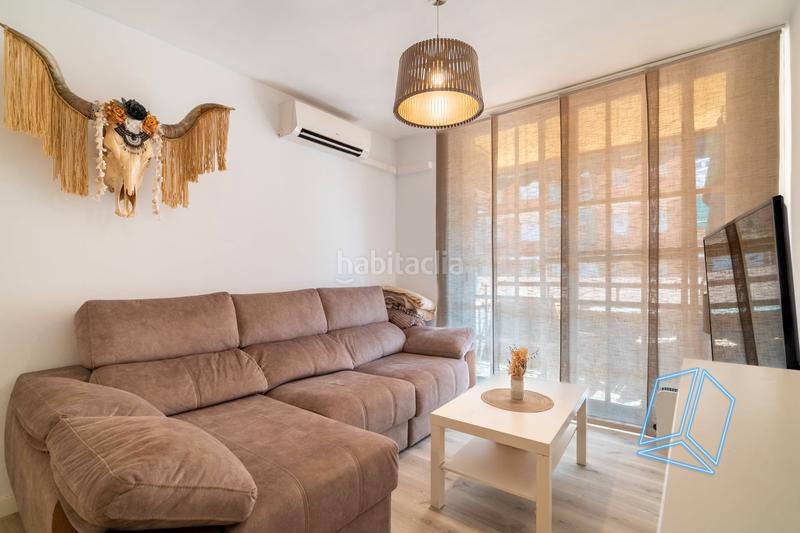 Foto 4373af20-f622-4a67-bfdb-649abf9a2118. Piso hermosa propiedad de casi 90m lista para entrar a vivir, muy luminosa, de 4 habitaciones y con balcón!!! en Cornellà de Llobregat