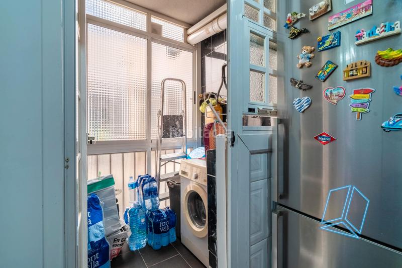 Foto a7bf1e1f-88ec-4147-bfdc-99b8efef1dff. Piso hermosa propiedad de casi 90m lista para entrar a vivir, muy luminosa, de 4 habitaciones y con balcón!!! en Cornellà de Llobregat