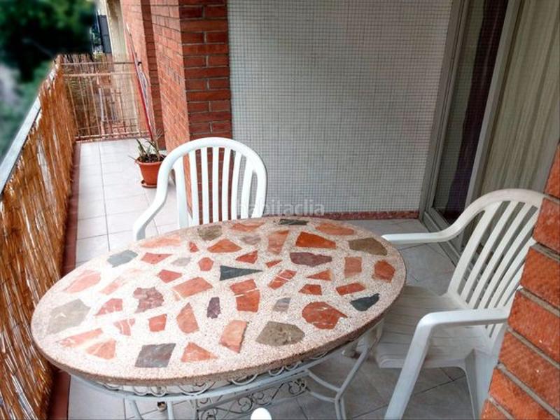 Foto 5c97f0b9-9c61-4a42-8b3e-029bea1a8eca. Piso hermosa propiedad en inmejorable zona , de casi 100m, 3 habitaciones, con ascensor y balcón!!! en Barcelona