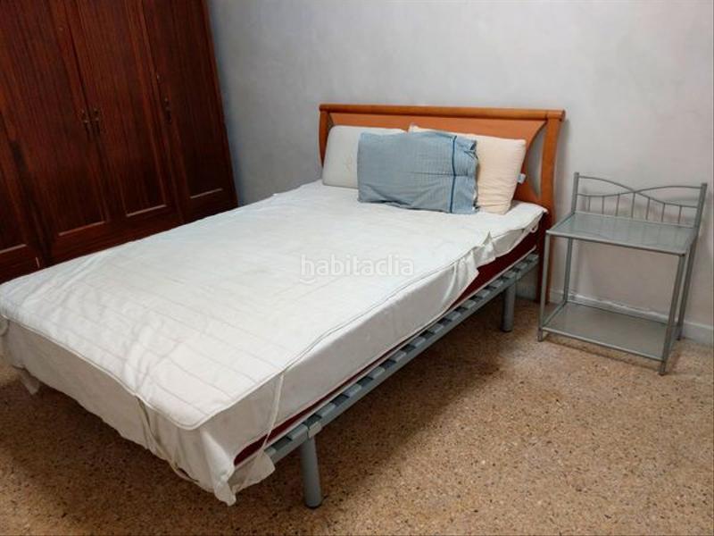 Foto 9c0dd19a-98aa-43ad-ab35-bee9279dcdb2. Piso hermosa propiedad en inmejorable zona , de casi 100m, 3 habitaciones, con ascensor y balcón!!! en Barcelona