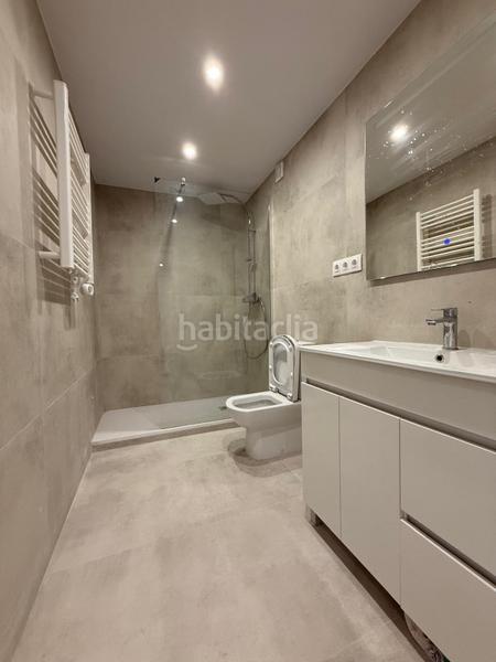 Foto 5e2ce0a8-0369-4e84-bde2-27c71625d6c4. Piso hermosa vivienda completamente refromada a estrenar de más de 100m, 3 habitaciones, 2 baños, con ascensor y 2 balcones!!! en Barcelona