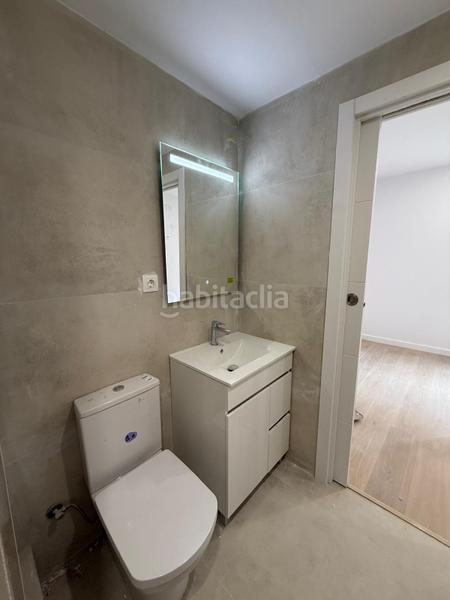 Foto ec2e50c1-9de2-46d6-8f27-1813fb86b312. Piso hermosa vivienda completamente refromada a estrenar de más de 100m, 3 habitaciones, 2 baños, con ascensor y 2 balcones!!! en Barcelona