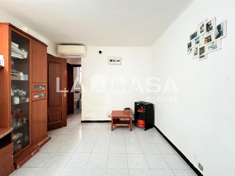 Foto 40f25496-fd92-4998-b9f6-eed755f34d4a. Flat with heating in La Salut Badalona