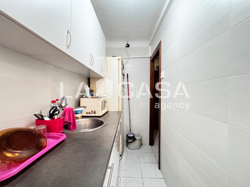 Foto f8cf5770-f9b1-487a-a64b-b88c5edefb9a. Flat with heating in La Salut Badalona