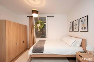 Pis a Raval. Fantástica vivienda de 2 habitaciones dobles, lista para entrar