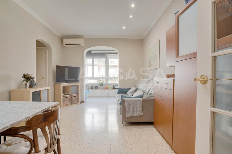 Foto aff3d849-43e7-4b71-b7b8-feb59f622980. Appartement avec chauffage dans Sagrada Família Barcelona