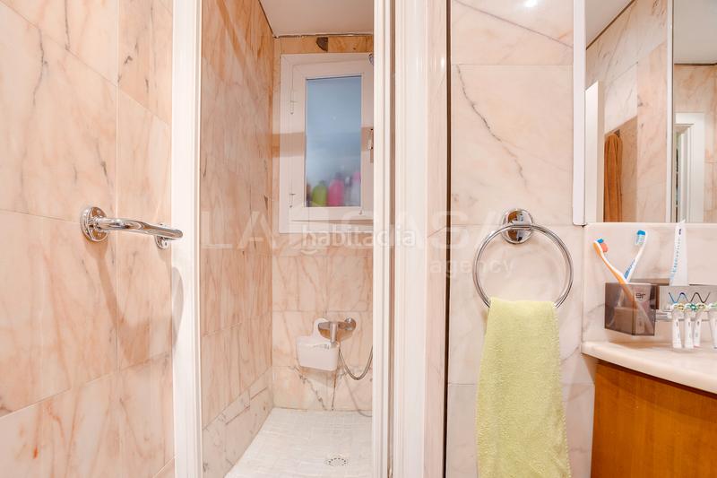 Foto b6ad8618-6d56-4c73-b407-1210f4b9fab9. Appartement avec chauffage dans Sagrada Família Barcelona