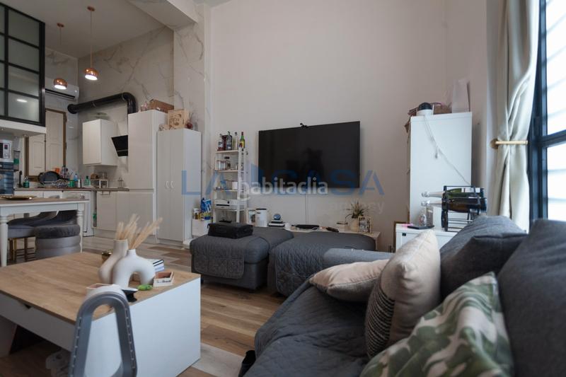 Foto b526b4fd-d5b5-42a2-9684-f53a772c0d2d. Flat with heating in Baix Guinardó Barcelona