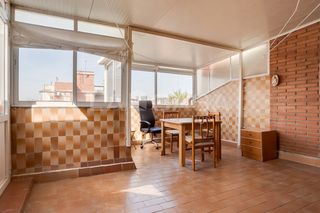 Attique à Centre. Gran oportunidad en inmejorable zona de lhospitalet!!!