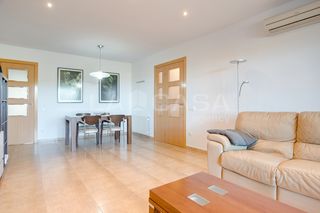 Casa aparellada a Montornès del Vallès. Gran oportunidad en inmejorable zona!!!