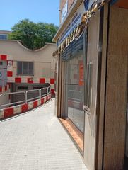 Geschäftsraum in La Gavarra. Local en la gavarra!