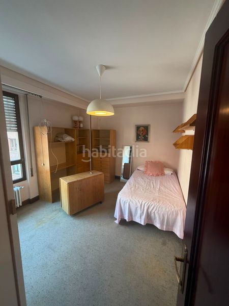 Foto 9f69dc70-d28e-4cc0-b62a-fca0cde9875d. Pis amb aparcament a Iralabarri Bilbao