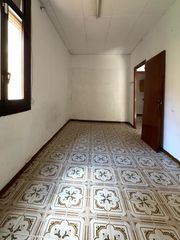 Flat in Carrer del Roser