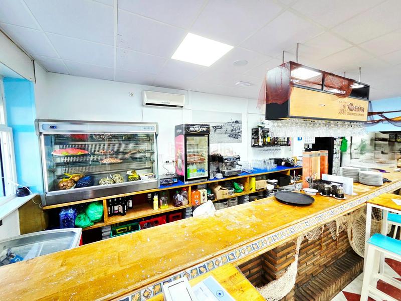 Foto 7d00593b-9757-4158-be4b-460c6cf5aa5d. Lloguer local comercial a El Tejar - Hacienda Bizcochero Málaga