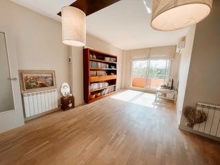 Apartament  De marià manent. Piso totalmente reformado en coll favà