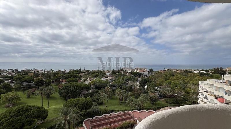Foto bc17c461-7c06-4ba9-b1d5-d48fce2e2e62. Appartement avec piscine dans Marbesa Marbella