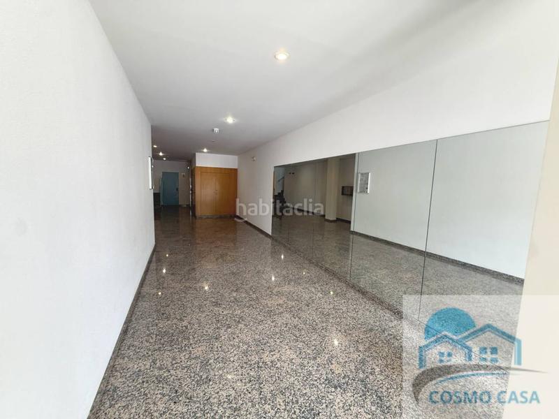 Foto 0305e3b3-8f13-4ccb-953e-261c1ec76537. Piso  con terraza soleada, piscina en ático y parking en pleno centro en Cambrils