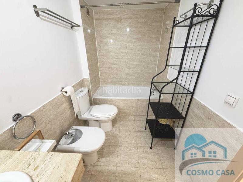 Foto 177d8a7e-7a9b-430c-9236-8b09915070b0. Piso  con terraza soleada, piscina en ático y parking en pleno centro en Cambrils