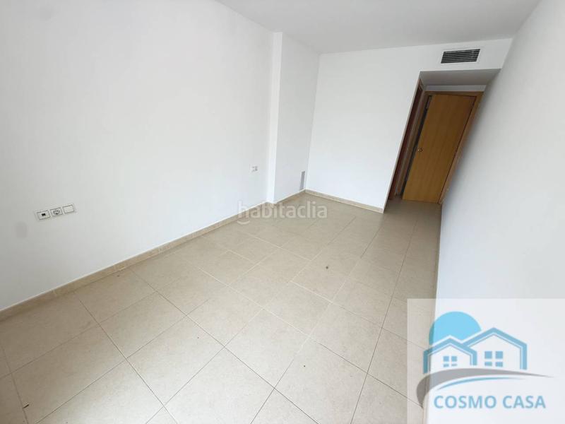 Foto 2c9fd2e5-ee7b-44a0-8c71-f6abae58f588. Piso  con terraza soleada, piscina en ático y parking en pleno centro en Cambrils