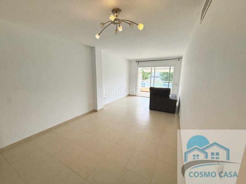 Foto 46ba8c97-7136-484a-b488-3f1c121ea99f. Piso  con terraza soleada, piscina en ático y parking en pleno centro en Cambrils