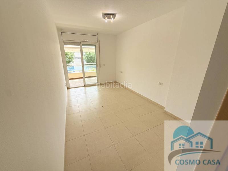 Foto 71e92230-c000-4526-a6fb-1114449ad8b4. Piso  con terraza soleada, piscina en ático y parking en pleno centro en Cambrils