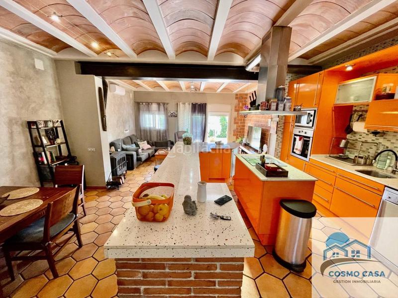 Foto b9dcc857-ebff-4aed-aa57-5bdf12cd7cb1. Casa bifamiliare con riscaldamento parcheggio piscina in Salou