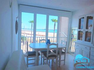 Appartement à La Pineda. Estudio con vistas al mar en el paseo marítimo de la pineda