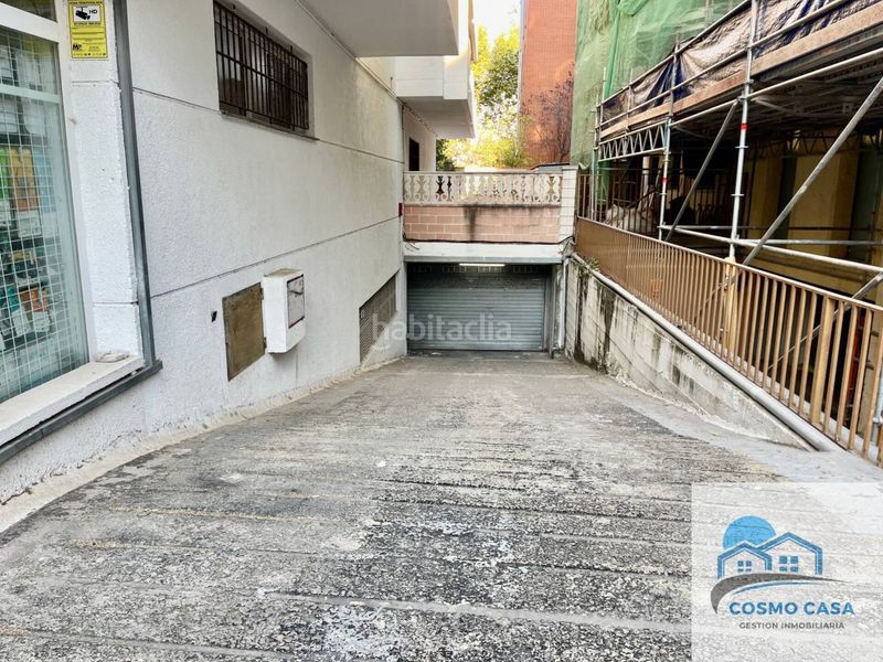 Foto 40440493-38c4-4fd9-88ab-5a68e908ee59. Aparcament cotxe a Centre Salou