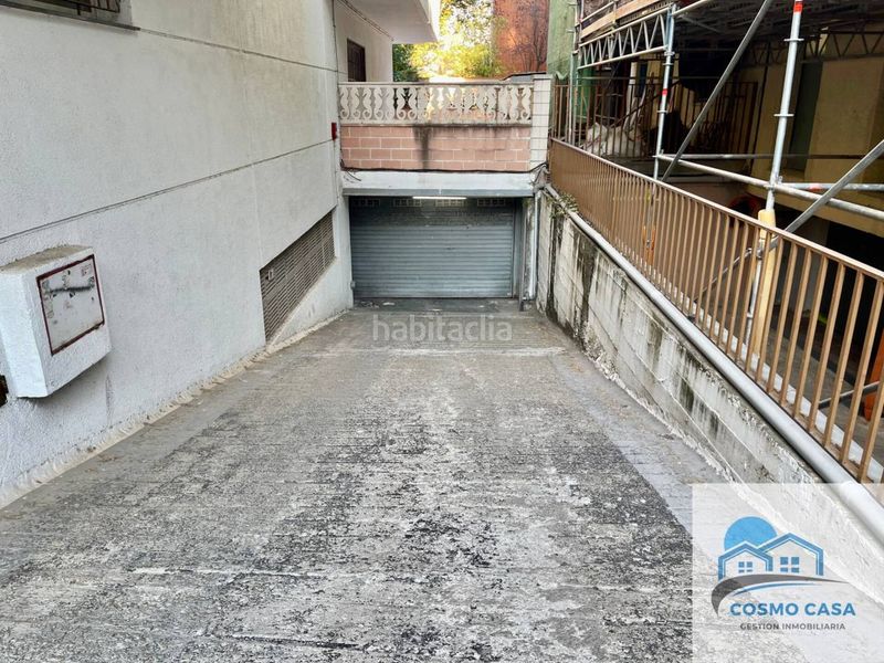 Foto 56b1be16-c3e7-45d7-9ffc-bda42f973dea. Aparcament cotxe a Centre Salou