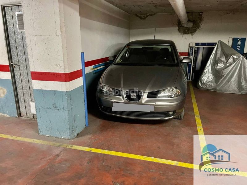 Foto a2407fb0-a41c-462f-934c-b3e85aba7172. Aparcament cotxe a Centre Salou
