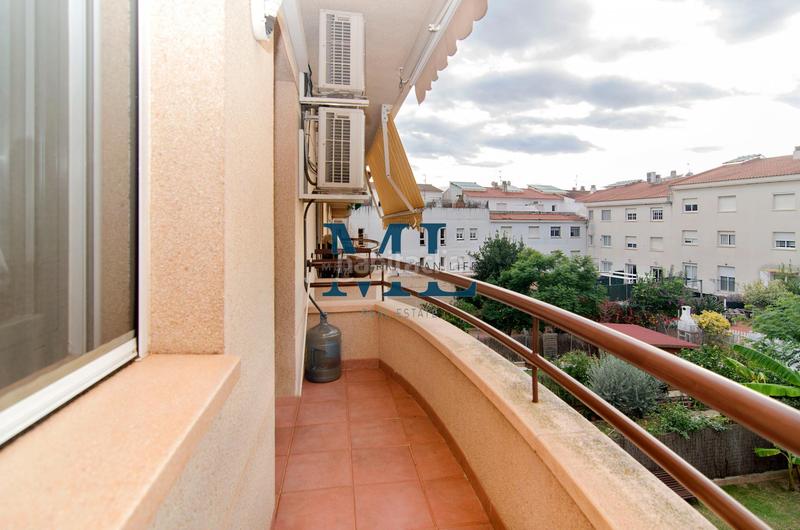 Foto 69f30553-50c9-4395-adbb-167c20ab7c0b. Attico con riscaldamento parcheggio in Santa Maria-l´Eixample-Sud Sumella Cubelles