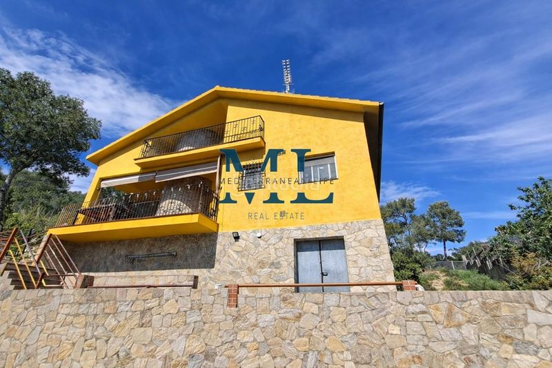 Foto 298f8caa-93df-43c2-a0e3-d55c386db765. Casa amb calefacció aparcament a Canyelles