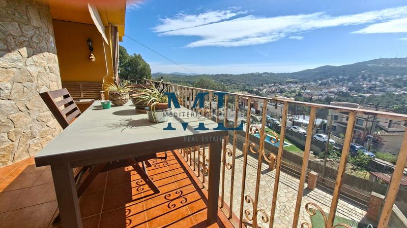 Foto 71c7aafe-673c-4339-b719-3f680f0d5ea2. Casa amb calefacció aparcament a Canyelles